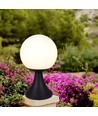 Standerlampe E27 - Mat sort, opal plastkugle