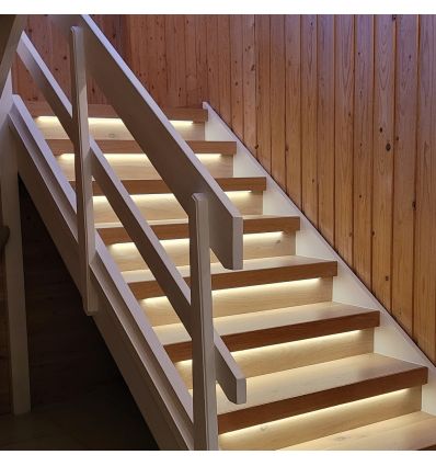 Trappe LED COB stripsæt 11W pr. trin - 24V DC, IP20, Op til 16 trin, med sensor