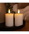 LED Bloklys, 2 stk, flammeeffekt, hvid - 7,5cm høj, Ø5cm, virker med fjernbetj, ægte stearin