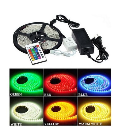 RGB sæt: 5m LED strip, 60 LED, 7W/m, kontroller og transformator