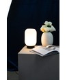 Riflet bordlampe i opal - Dyberg Larsen
