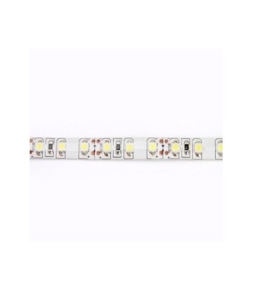 Detaljeret visning af en stænktæt IP65 LED strip med silikonebelægning.