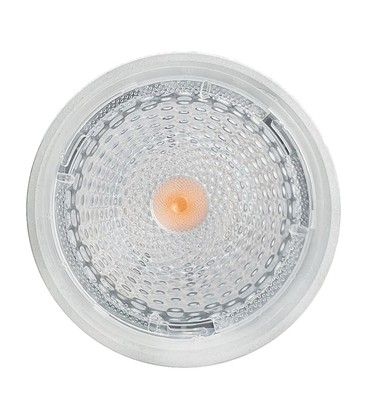 Nærbillede af GU10 LED spotpærens overflade og køleelementer der sikrer optimal varmeafledning.